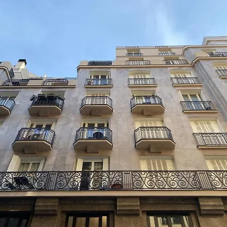 Superb Flat With Terrasse & 24-7 Security In The Heart Of Paris! 아파트 *